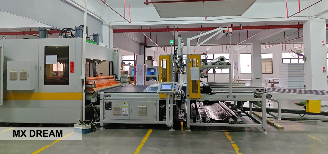 MX DREAM Furniture Factory: Our industrial-grade 1000-ton hydraulic vacuum compression machine is processing foam modules. This machine is the key technology for achieving a 300% increase in container loading and significantly reducing logistics costs for our B2B clients MX DREAM Furniture Factory: Our industrial-grade 1000-ton hydraulic vacuum compression machine is processing foam modules. This machine is the key technology for achieving a 300% increase in container loading and significantly reducing logistics costs for our B2B clients